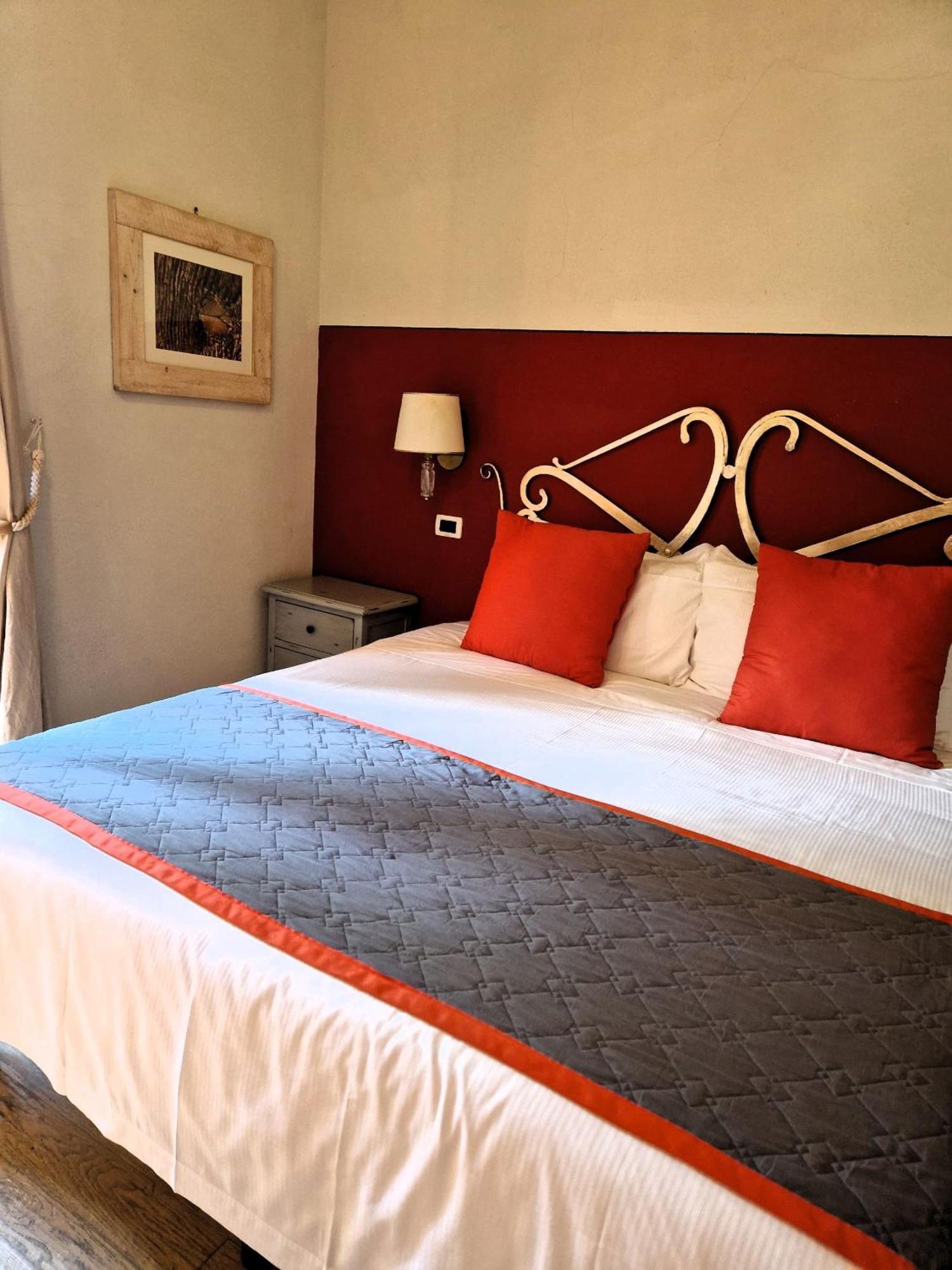 Borgo Dolciano Villa Chiusi Luaran gambar