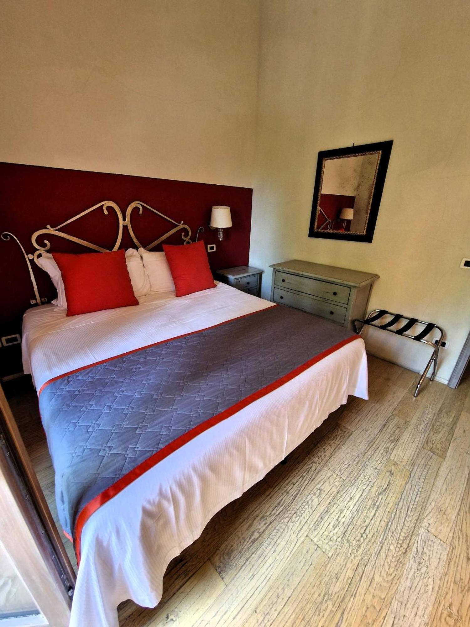 Borgo Dolciano Villa Chiusi Luaran gambar